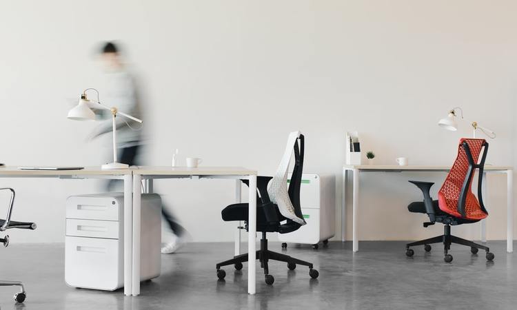 Simple office set up for hybrid organisations